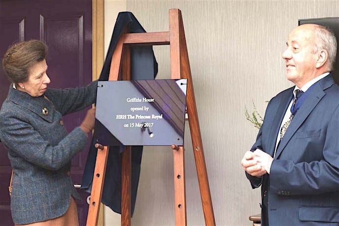 HRH unveils a plaque and is joined by Mr Cullum McAlpine, Master of the Society of Merchant Venturers.